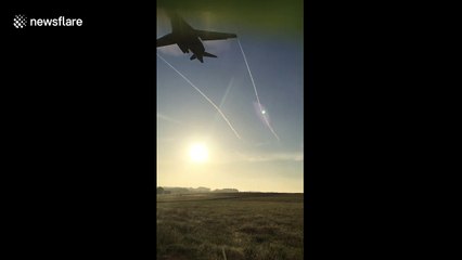 US bomber takeoff in UK produces impressive shock wave