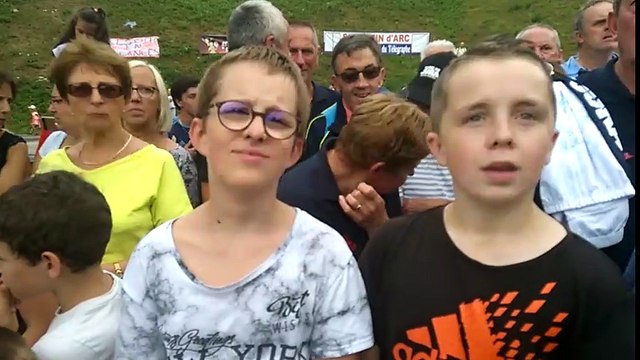 Tour de France : à Saint-Martin d’Arc, des enfants sont venus encourager les coureurs