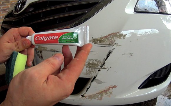 How to remove scratches from the car at home Using toothpaste