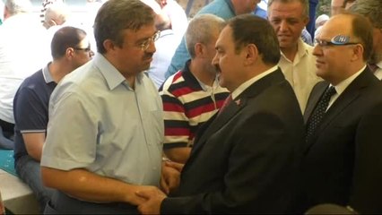 Bakan Eroğlu, Başkan Yurdunuseven'in Annesinin Cenazesine Katıldı