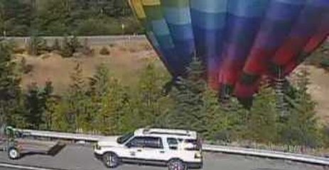 Hot Air Balloon Makes Emergency Landing Near Highway in Snohomish, Washington