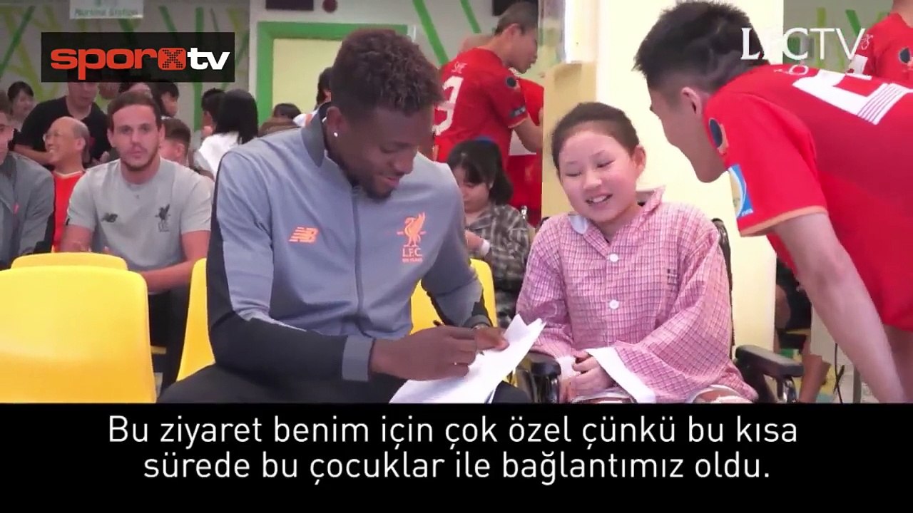 Liverpoollu oyunculardan hastane ziyareti