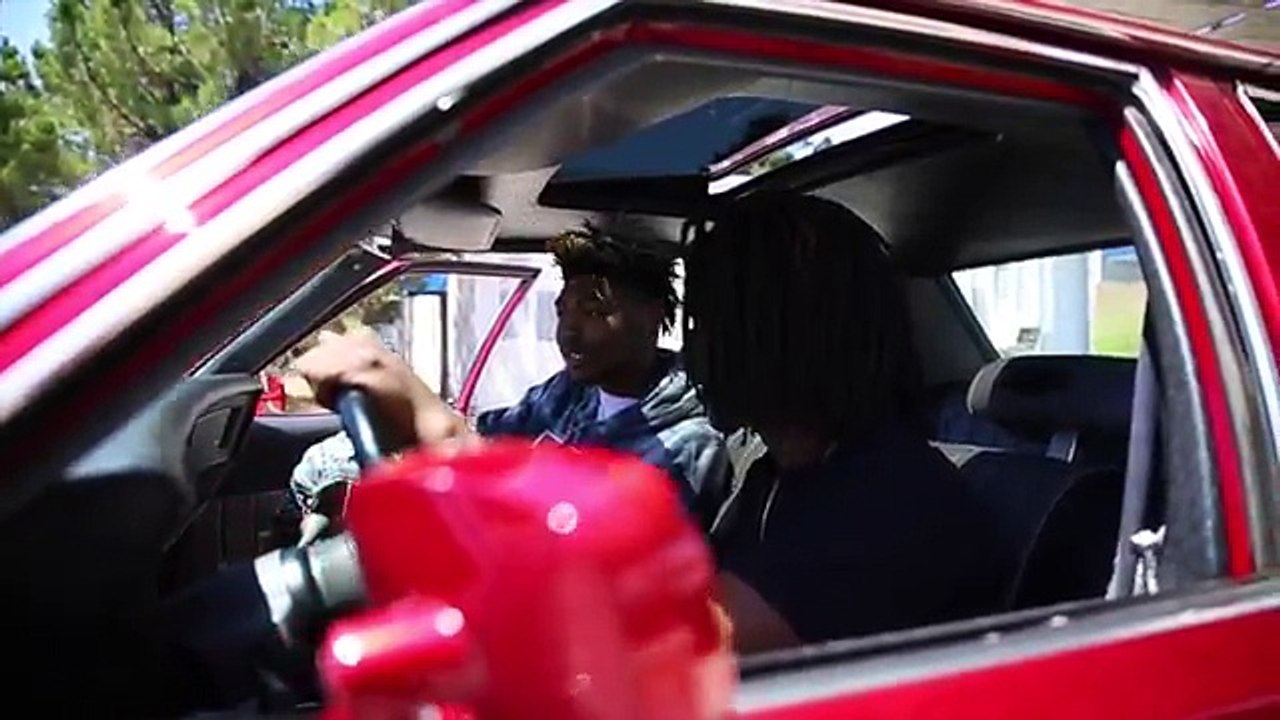 OMB Peezy Feat. Yhung To Try Sumthin (Official Music Video)