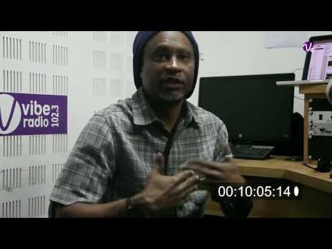 8 min Kécé - Dj Gee Bayss Le Hip Hop Galsen a un succès d'estime