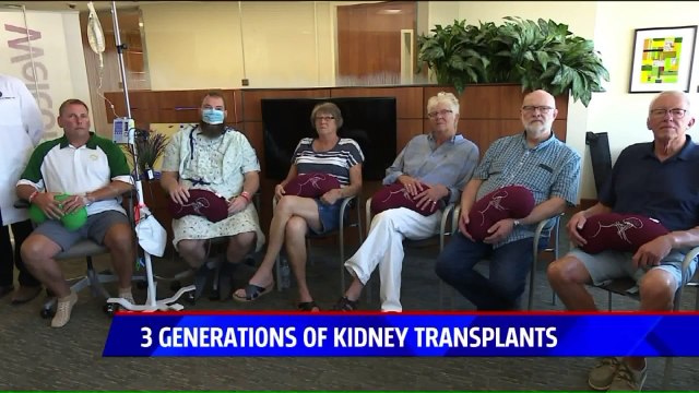 3 Generations Undergo Kidney Transplant at Same Hospital with Same Doctors