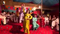 Pakistani sexy girl stage dance prefomence | sexy dance | Pakistani sexy girl Hot dance