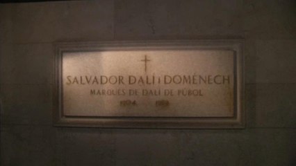 Salvador Dali exhumed for paternity test