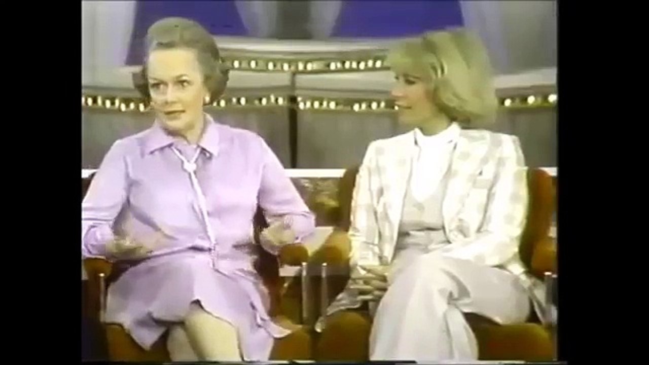 Olivia de Havilland Talks About Bette Davis