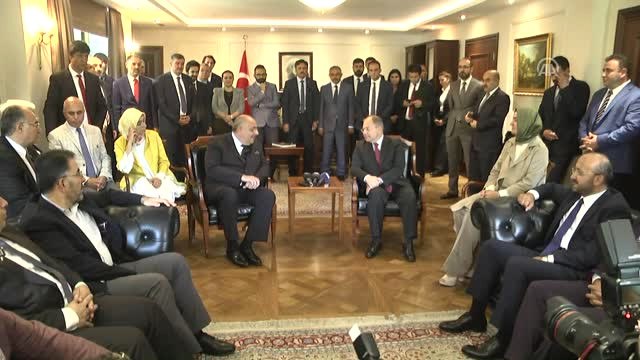 Başbakan Yardımcılığına Getirilen Recep Akdağ, Görevi Tuğrul Türkeş'ten Devraldı