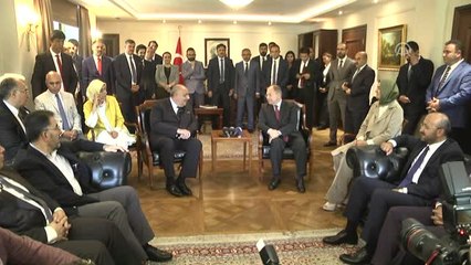Başbakan Yardımcılığına Getirilen Recep Akdağ, Görevi Tuğrul Türkeş'ten Devraldı