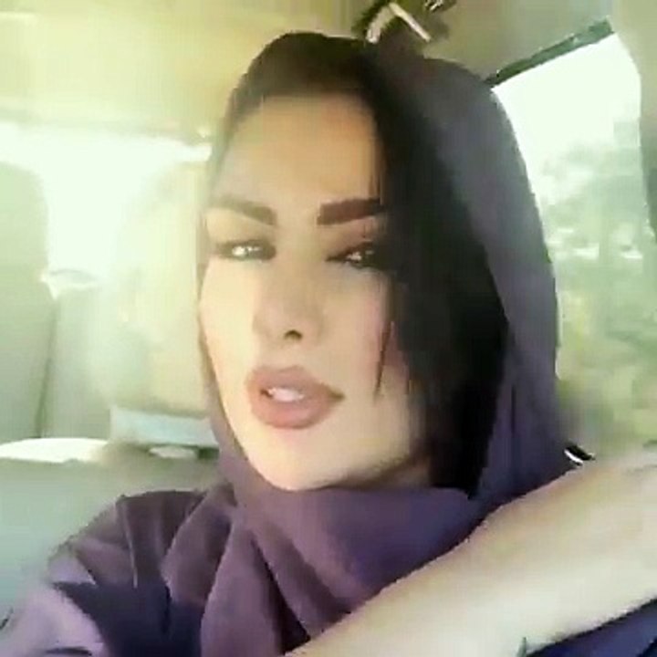 ببینە  کچە شۆخەکەی ئێرانی گۆێ لە دەنگی کام گۆرانیبێژی میللی کوردستان دەگرێت