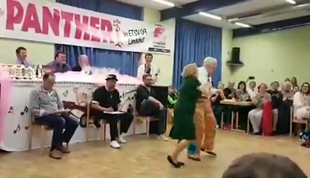 El marchoso baile de una pareja de ancianos conquista internet