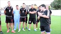Diego Armando Maradona te enseña como patear Tiros Libres | Fútbol Social