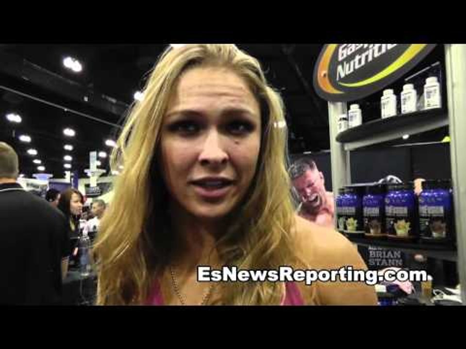 ronda rousey on cyborg juicing & gina carano - esnews mma boxing