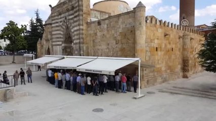 Kızılırmak'a Girerek Boğulan Gencin Cenazesi Toprağa Verildi