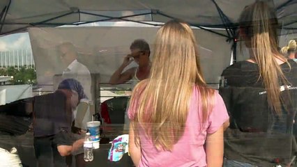 Man Stays on Roof for 3 Days to Bring Awareness to Mentoring Program