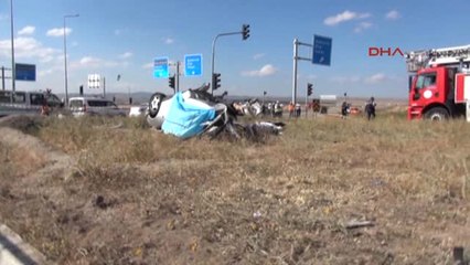 Çorum'da Tur Otobüsü Ile Otomobil Çarpıştı 3 Ölü, 26 Yaralı