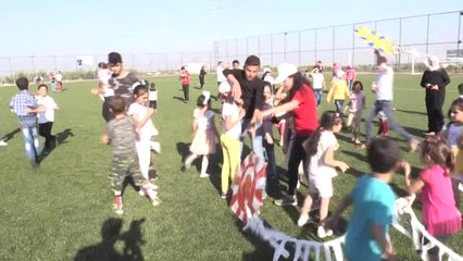 Çocuklar Uçurtma Şenliğinde "Kaynaştı"