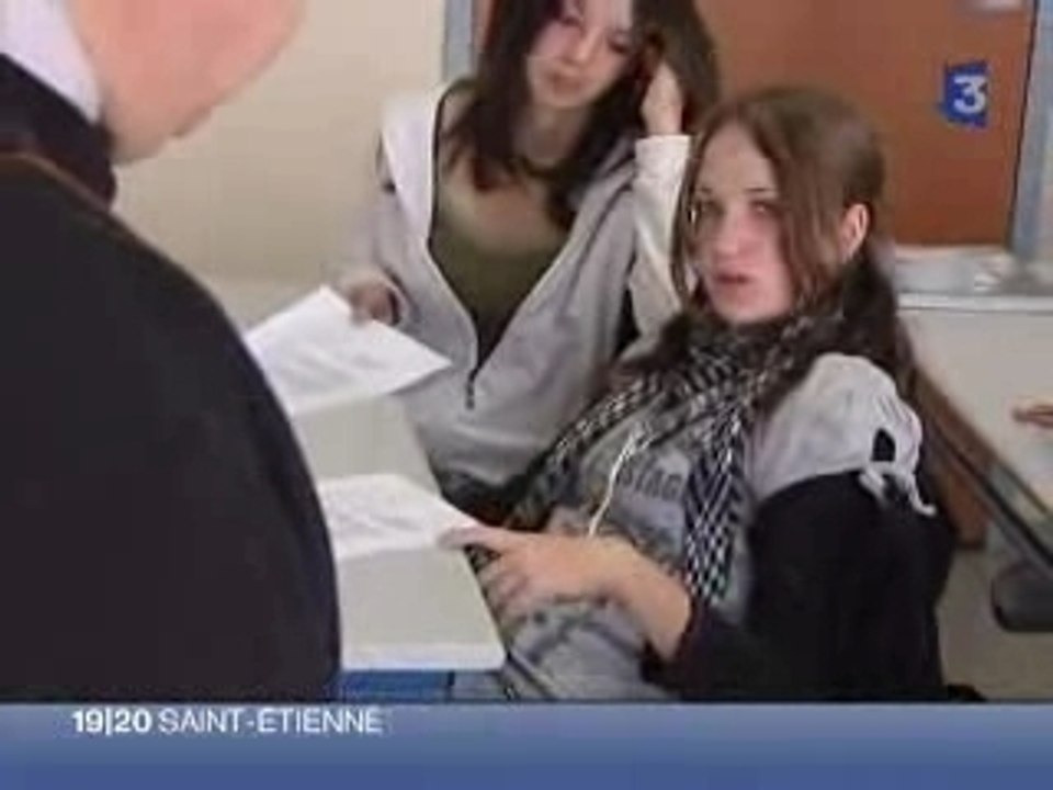 2°3 de Boën : lecture Guy Moquet