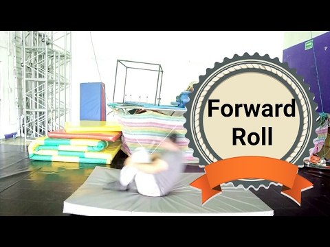 Back to circus training after 4 years, basic acrobatics forward roll March 2017