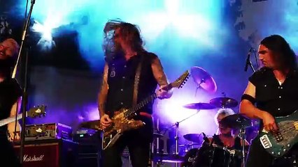 Chris Holmes T.F.M.F. (Official Music Video)
