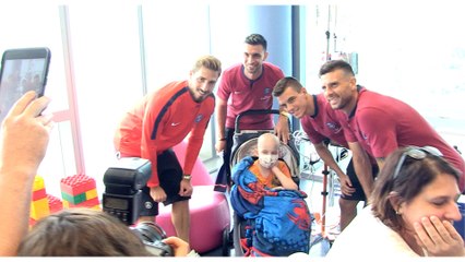 Paris visits Miami Children Hospital