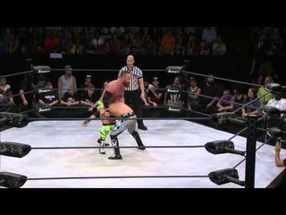 World Title Series Highlights: Eric Young vs Tigre Uno (12/9/15)