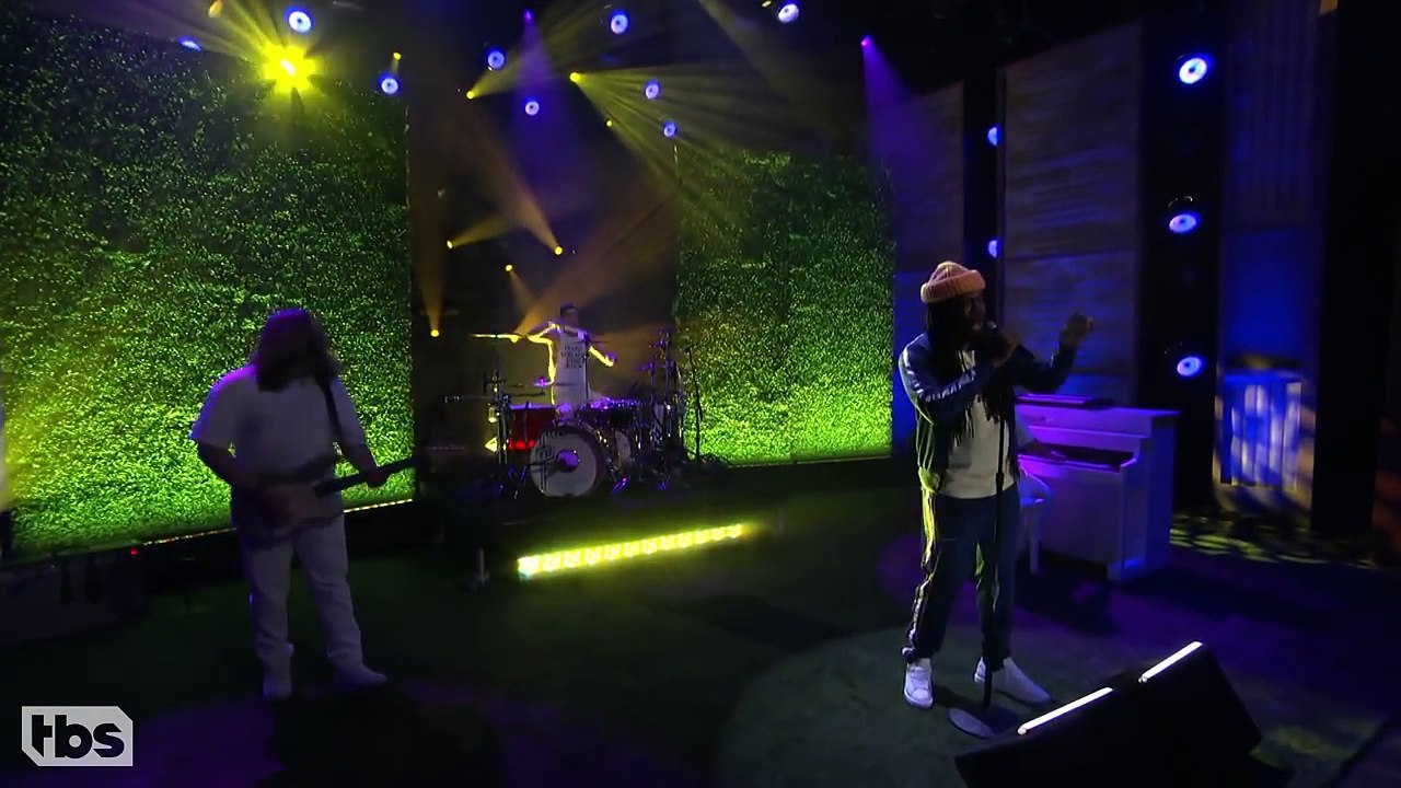 D.R.A.M. Featuring Travis Barker “Broccoli” 10/25/16 CONAN on TBS