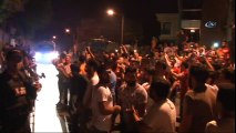 Galatasaraylı Taraftarlar Florya'ya Akın Etti