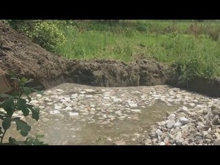 Casalnuovo (NA) - Discarica con rifiuti interrati fino a falda acquifera (21.07.17)