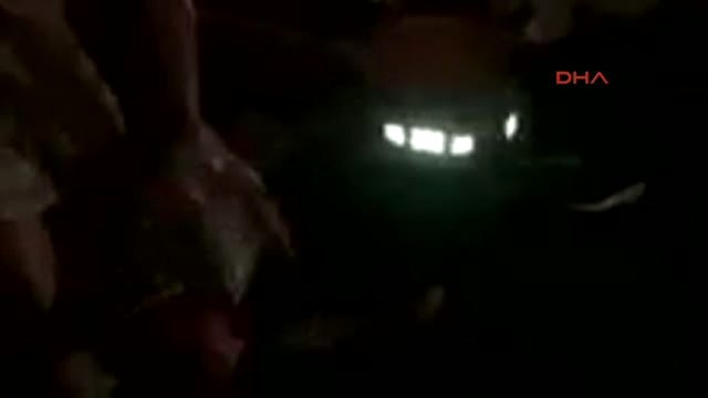 Direksiyon Başında Fenalaşınca Otomobilini Yol Ortasında Durdurdu
