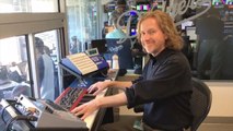 LA Dodgers organist plays Linkin Park hit as Chester Bennington tribute