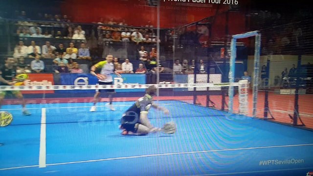 Puntos espectaculares de tenis, frontenis y padel parte 2