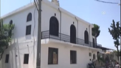 Ege Denizi'ndeki Deprem - Yahşi Yalı Camisinin Minaresi Yıkıldı (2)