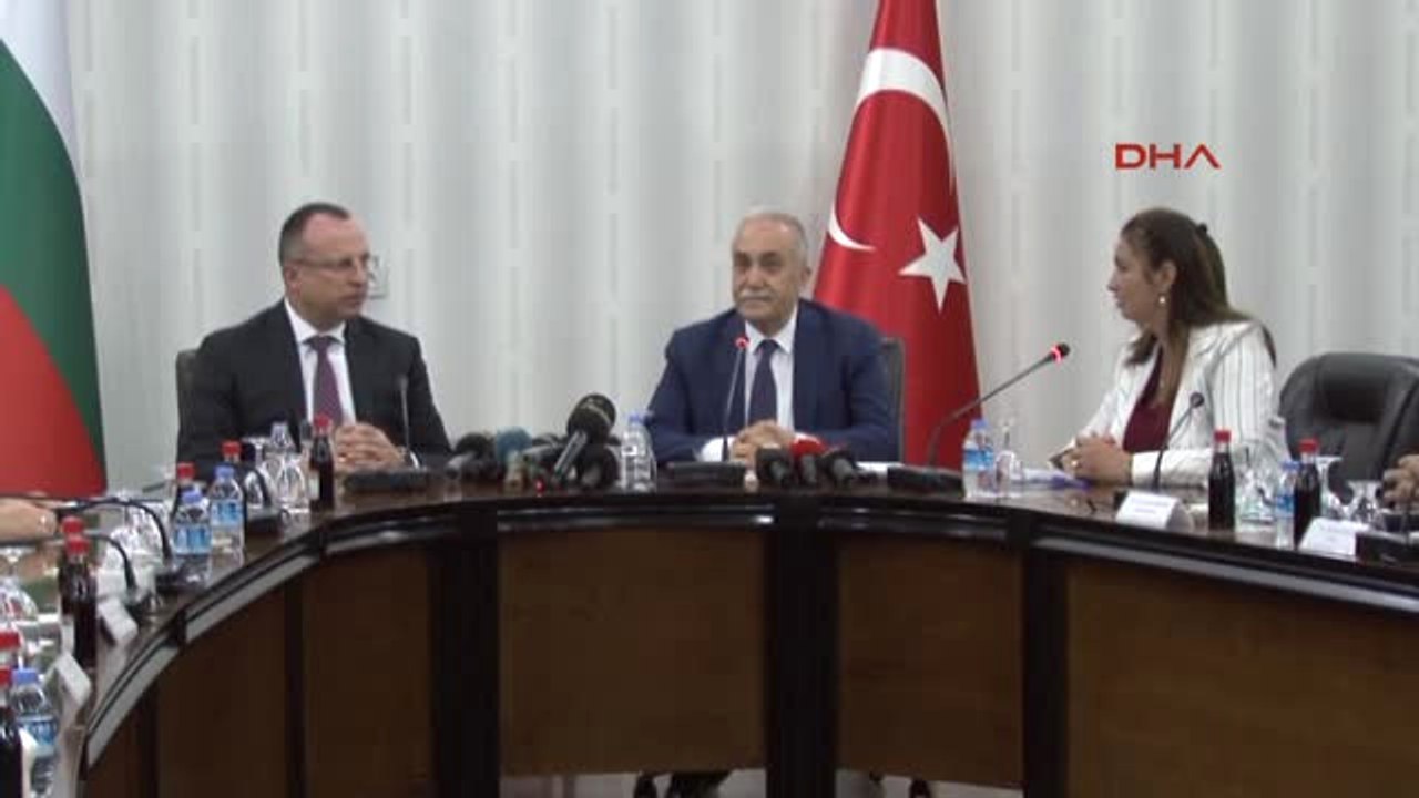 Bakan Fakıbaba: Kurban Bayramı'nda Vatandaşlarımızın Bütçelerine Uygun Kurban Kesimi Yapmaları...