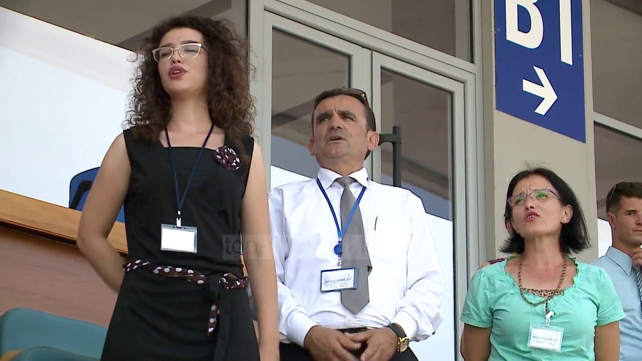 Dëshmitarët e Jahovait mbajnë kongresin - Top Channel Albania - News - Lajme