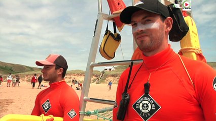 Belle-Île-en-Mer  |  Lifeguards SNSM Donnant-Beach 2017  |  TVBI Belle-Île