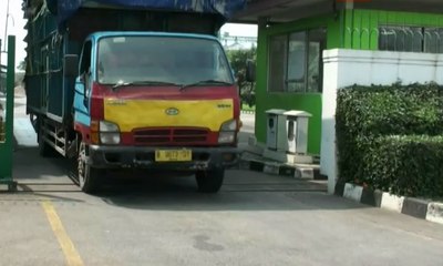 Polisi Periksa Pemalsu 1000 Ton Beras di Bekasi