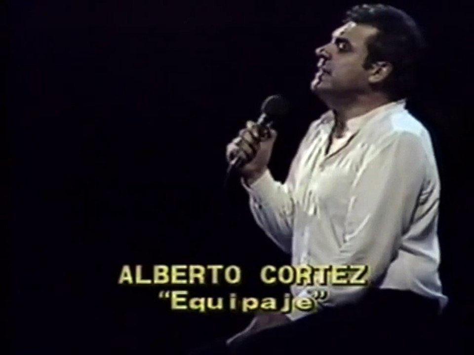 EQUIPAJE - ALBERTO CORTEZ