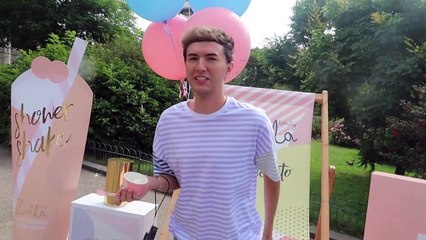 ZOELLA BEAUTY ICE CREAM VAN!