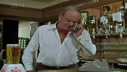 Minder S04 E08 Willesden Suite