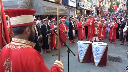 Kocaeli Izmit'te Pişmaniye Festivali