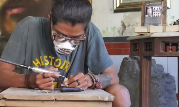 Di Sini, Limbah Kayu Disulap Jadi Kerajinan Tangan Keren