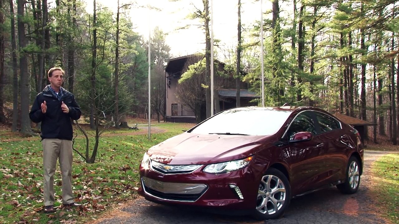 Chevrolet Volt 2016 Review