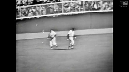 1956 WS Gm5: Mantles catch keeps perfect game alive