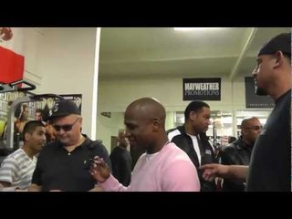 Floyd Mayweather A Champ In & Out of Ring