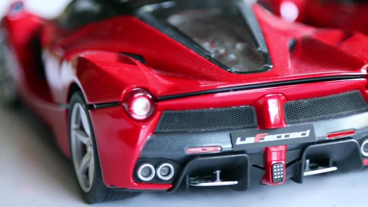 Comparison] Ferrari LaFerrari 1:18 HotWheels Elite VS Bburago Signature  Series - video Dailymotion