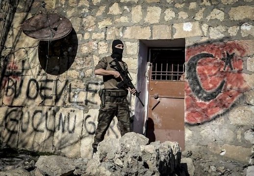 Binalara Gizlenen Teröristleri Komandolar Temizleyecek