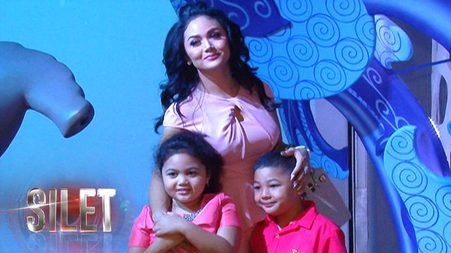 Krisdayanti Kenalkan Satwa Laut pada Amora dan Kellen - Silet 22 Juli 2017