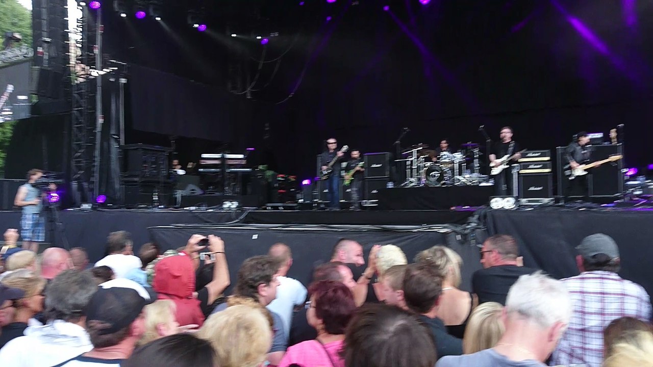 BLUE ÖYSTER CULT - Burning For You - Rétro C Trop 2017